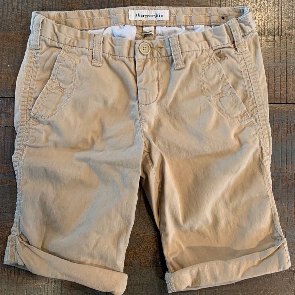 💁‍♀️👖Abercrombie Kids Tan Capris Sz 10🦋🌼